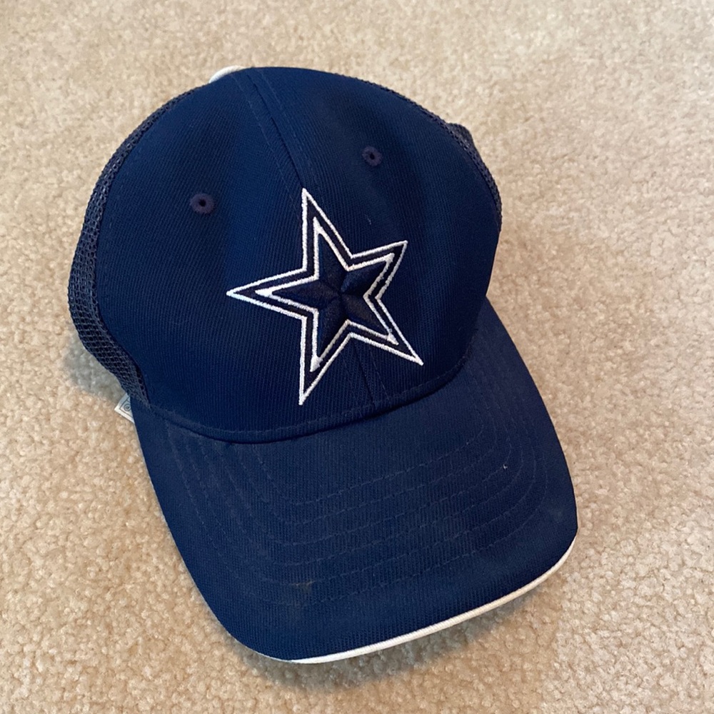 DALLAS COWBOYS baseball cap. Good condition.